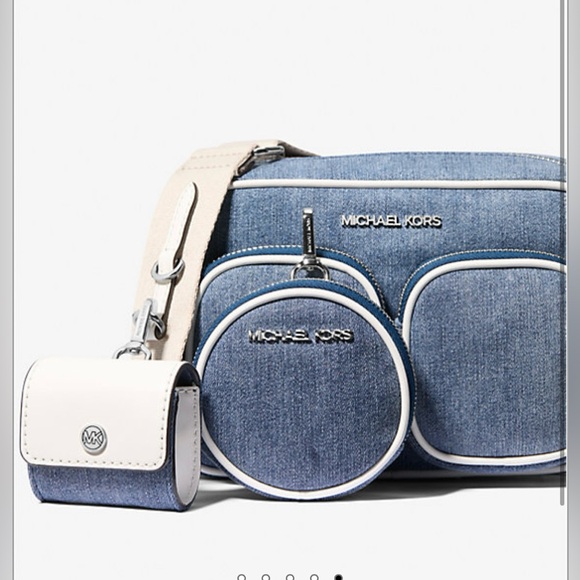 Michael Kors Denim Crossbody with detachable airpod case and coinpouch $448 - Picture 5 of 9